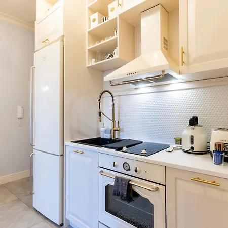 Royal Retreat Apartment