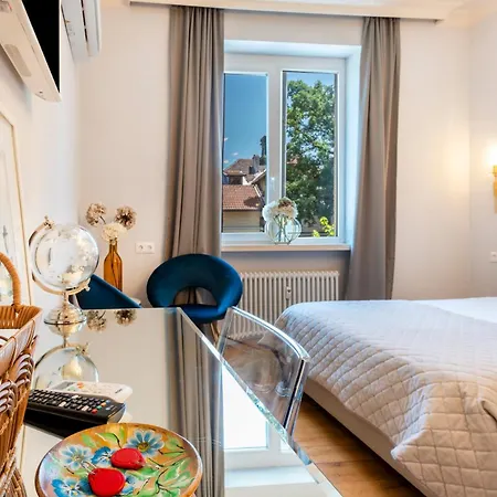 Apartment Royal Retreat *